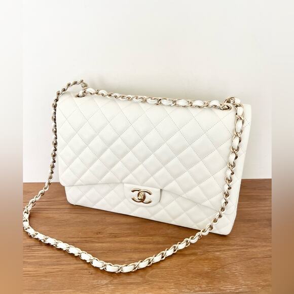 Chanel white caviar maxi flap bag champagne gold hardware with box and receipt - Picture 9 of 16